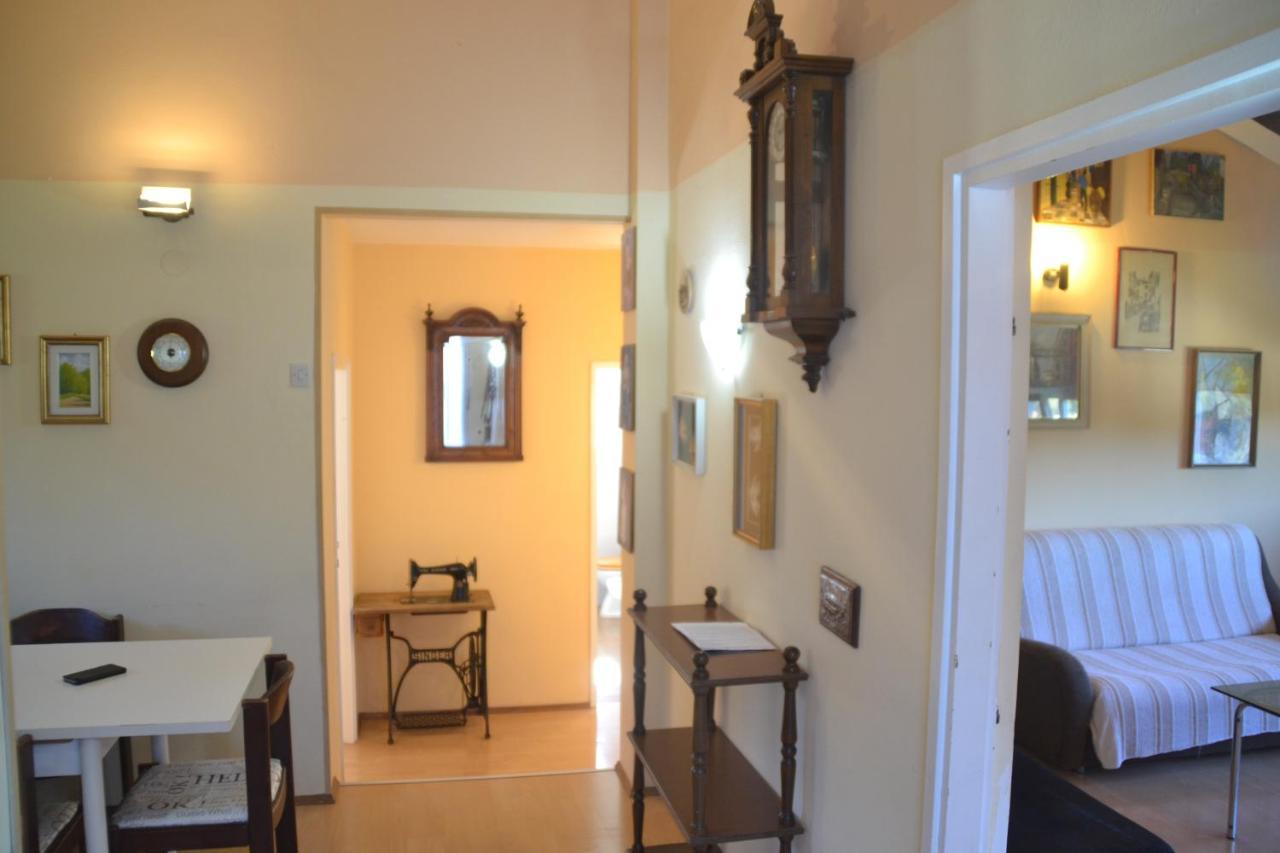 Villa Valkane Pet Friendly 150M From The Stunning Valkane Beach, City Indoor Pools-Fitness And City Mall Pula Exteriör bild